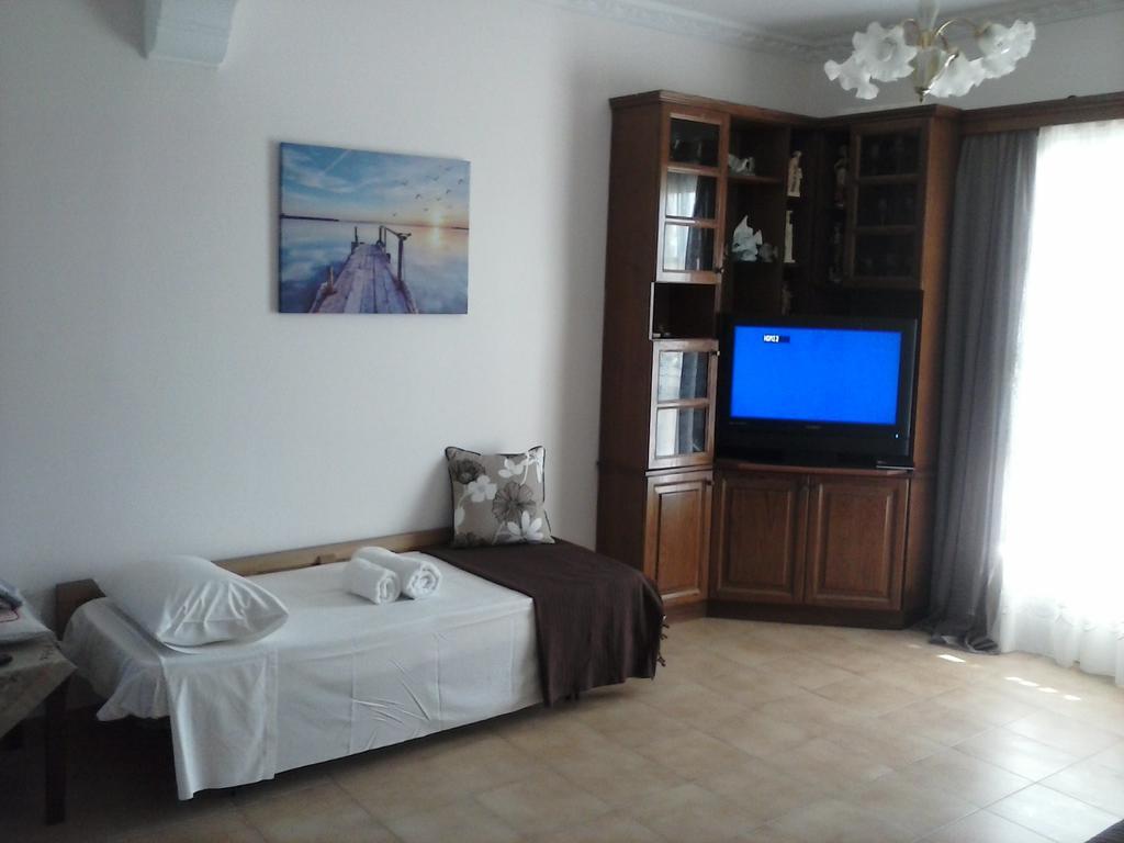 Athineos Apartments 코메넌 외부 사진