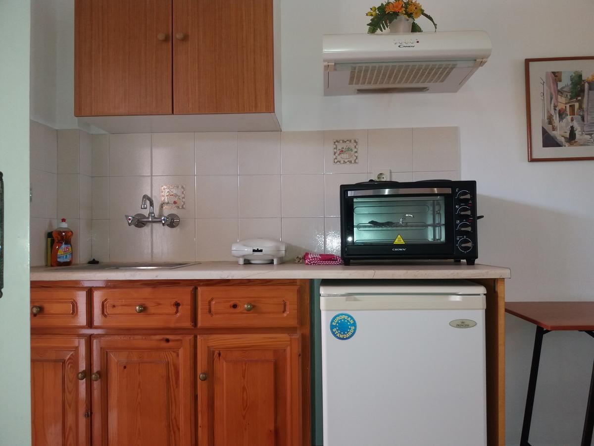 Athineos Apartments 코메넌 외부 사진