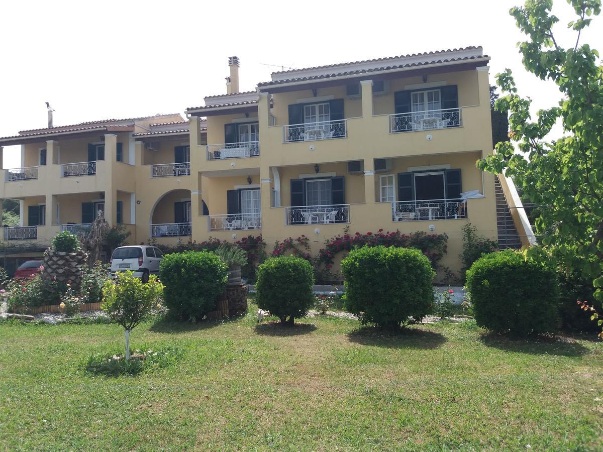Athineos Apartments 코메넌 외부 사진