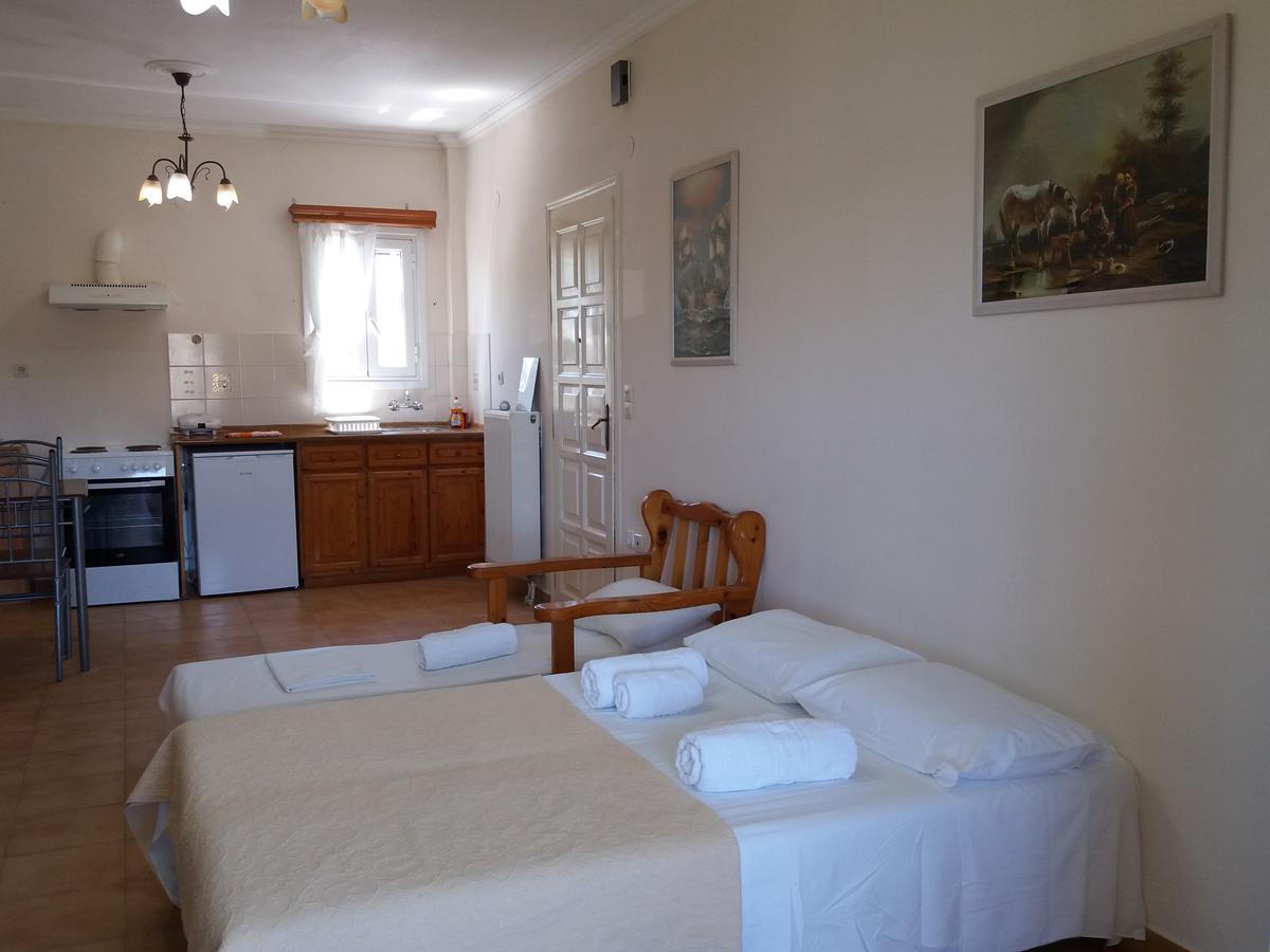 Athineos Apartments 코메넌 외부 사진