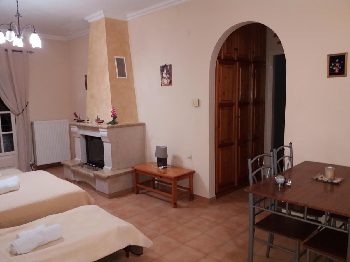 Athineos Apartments 코메넌 외부 사진