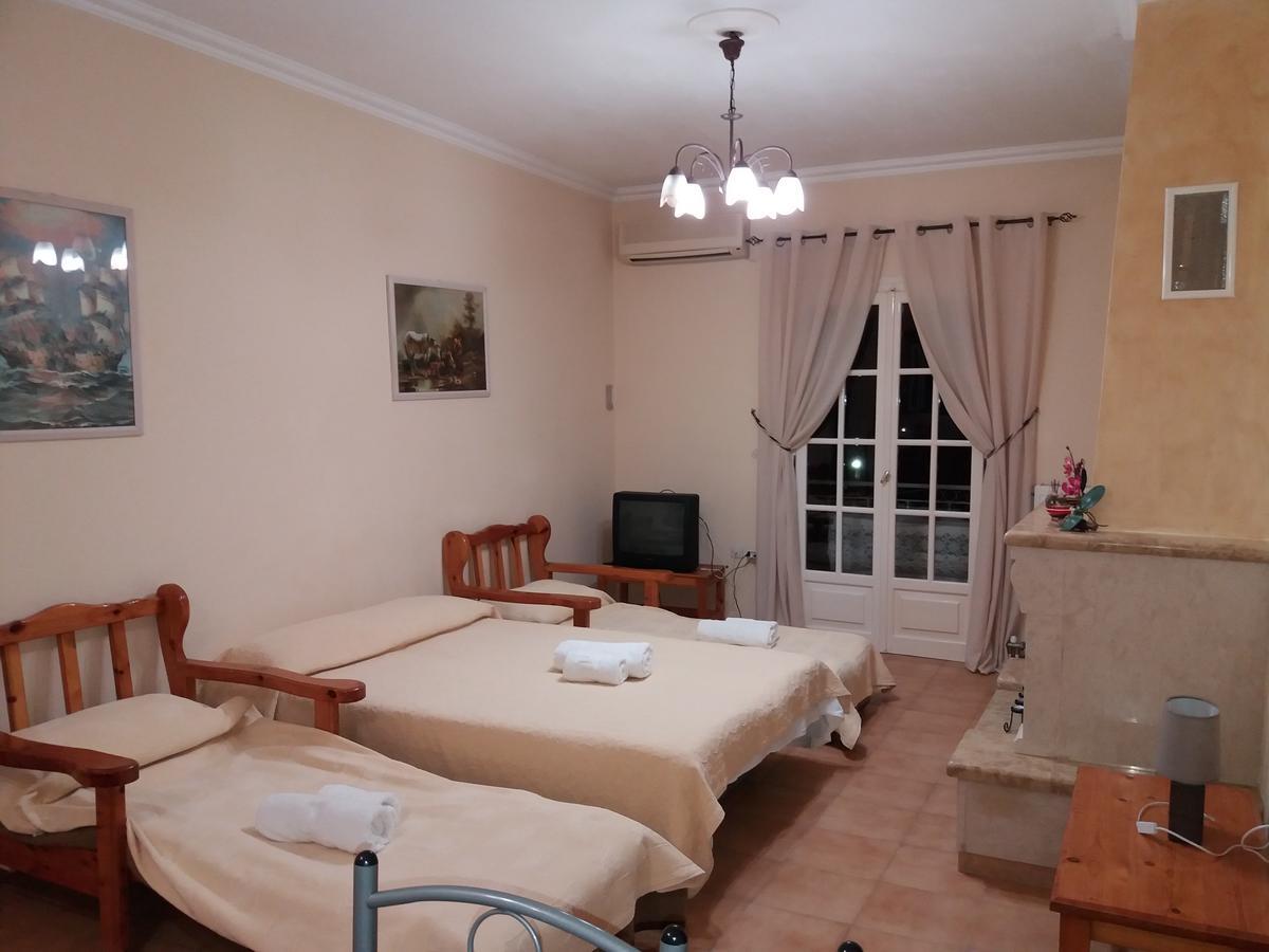 Athineos Apartments 코메넌 외부 사진