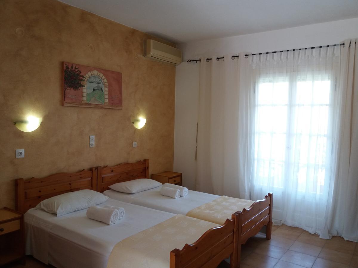 Athineos Apartments 코메넌 외부 사진